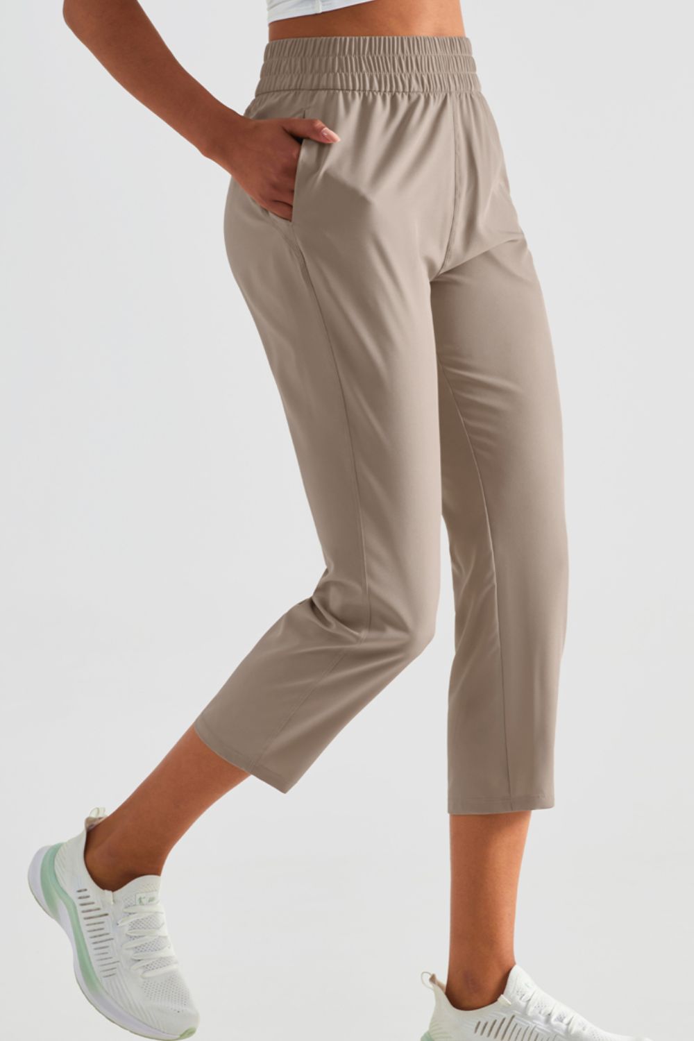 Elastic Waist Cropped Sports Pants