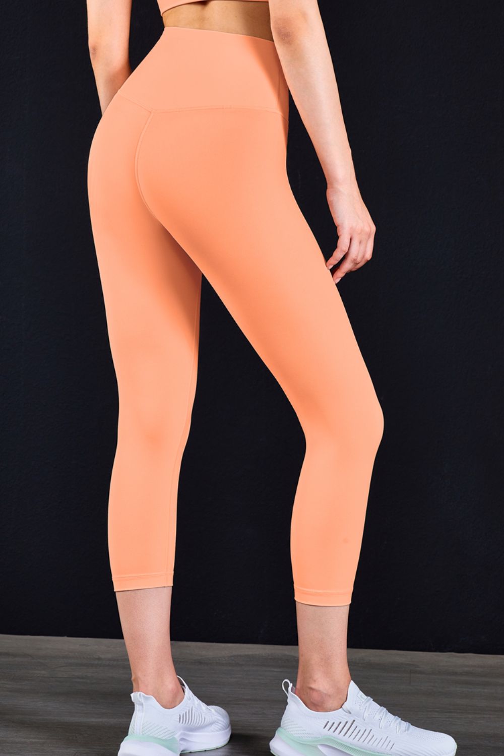 Feel Like Skin Elastic Waistband Cropped Yoga Leggings