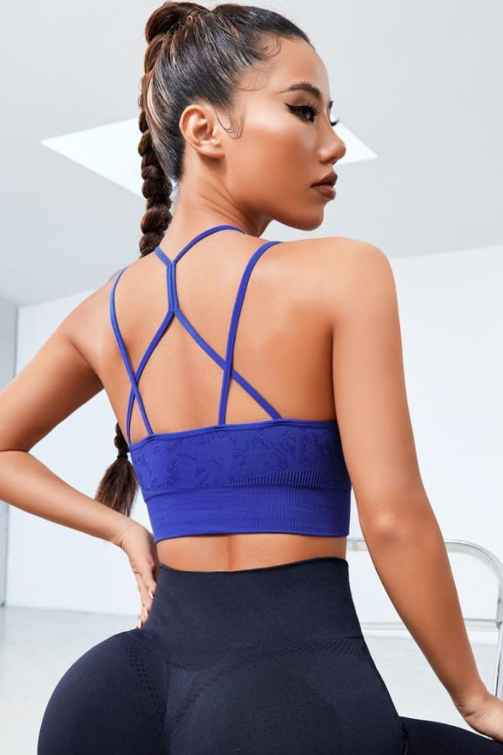 Strappy Scoop Neck Sports Bra